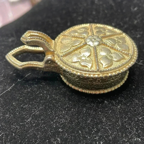 Vintage Jewelry - Vintage pill box gold tone